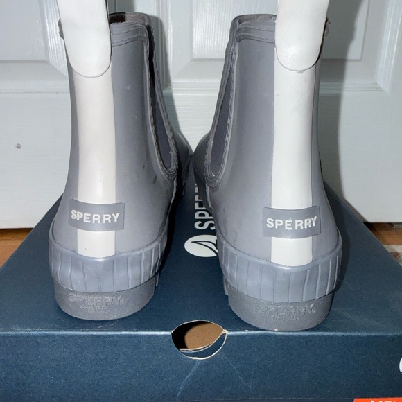 Sperry Women's Gray Winter & Rain Boots - Picture 3 of 4